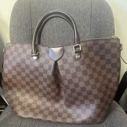 Louis Vuitton Purse