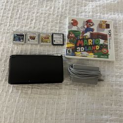 Nintendo 3ds With 5 Games 