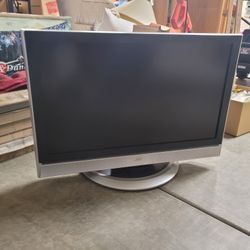 TV JVC 40in
