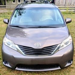 2013 Toyota Sienna