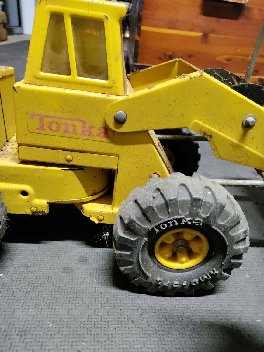 Old Metal Tonka 