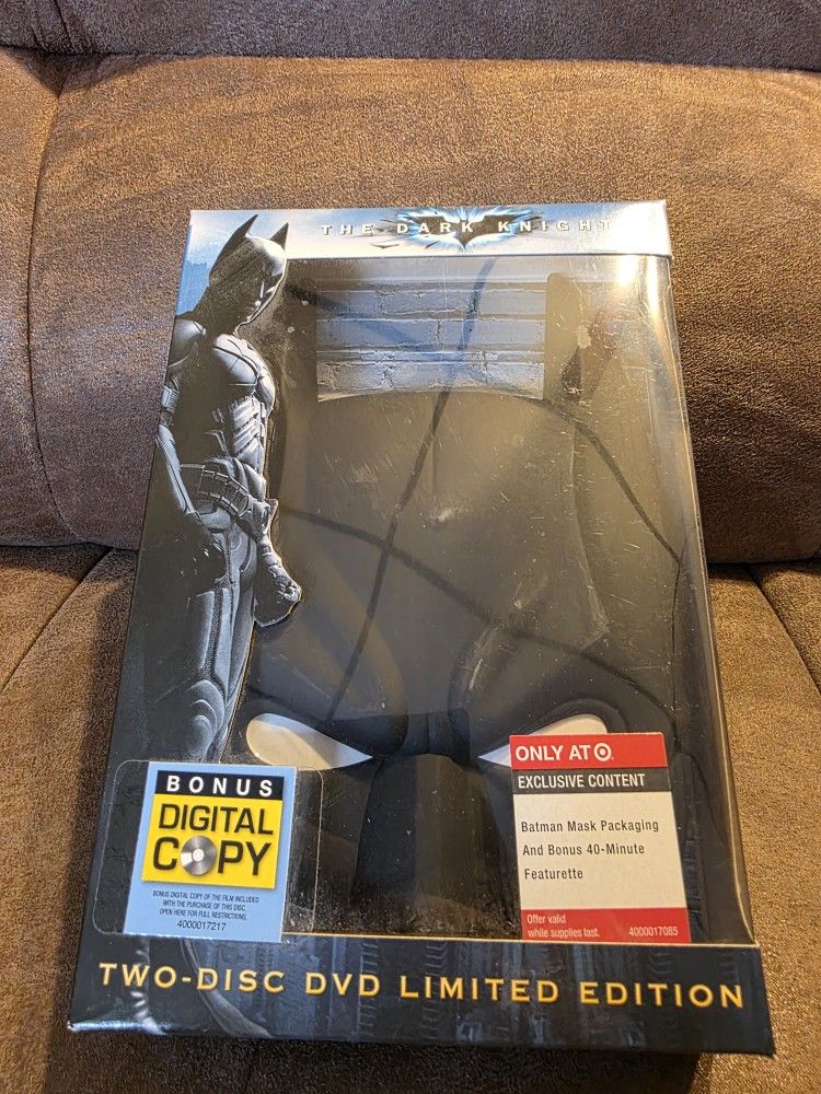 Batman The Dark Knight Two Disc DVD Limited Edition in Mask Case NEW SEALED
