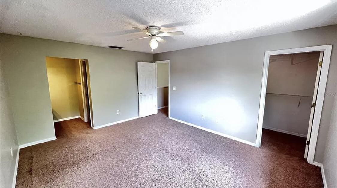 Awesome 2 bedroom, 2. bath, 2-story condo in East Orlando.