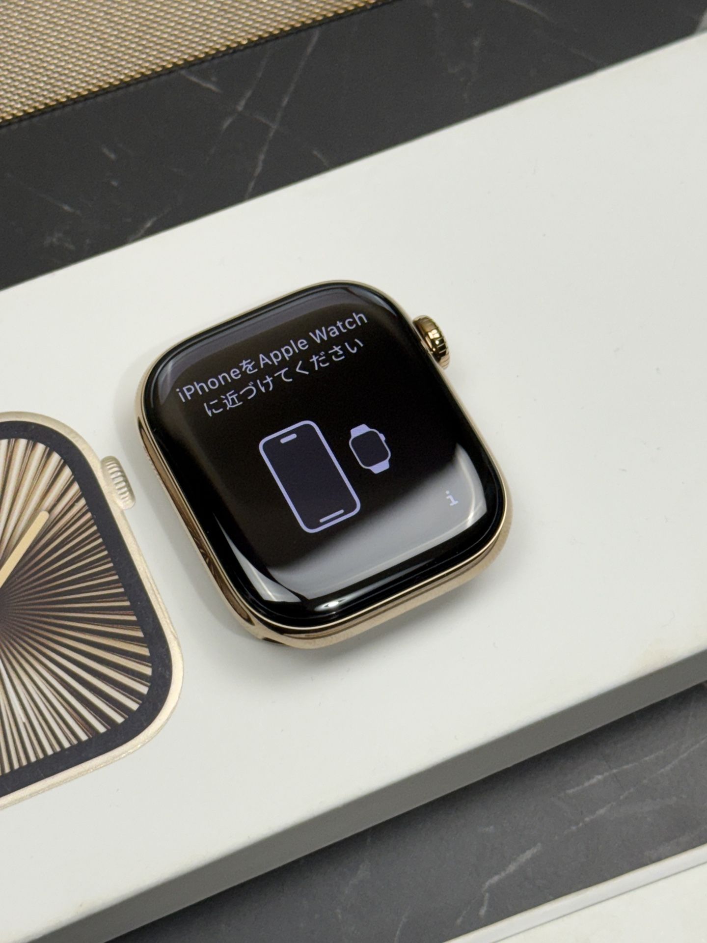 Apple Watch Series 10 TITANIUM - 42MM - NEW
