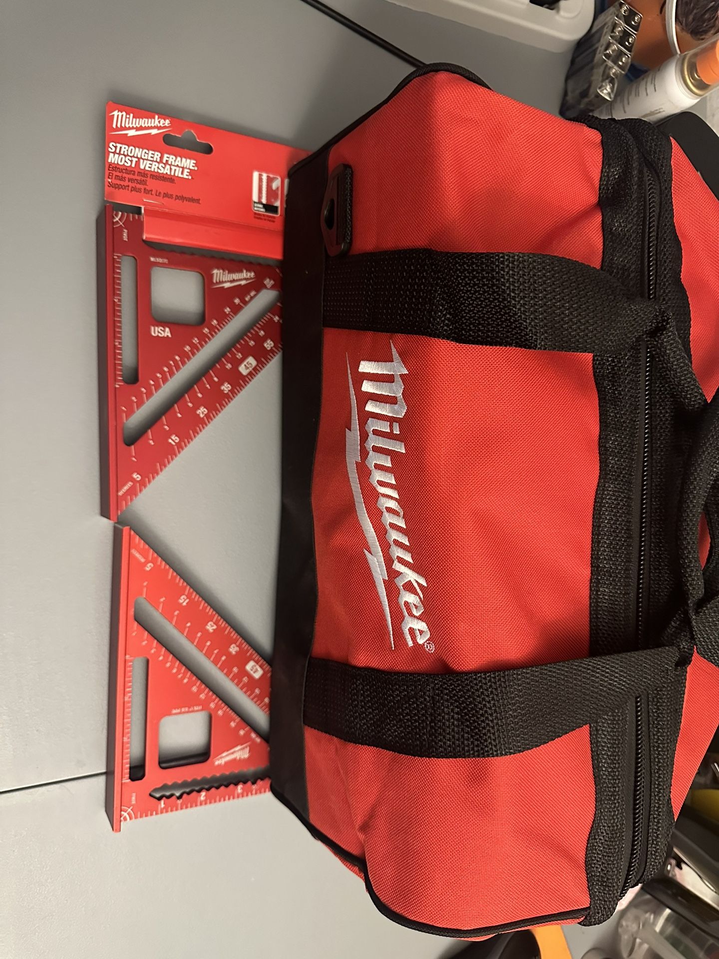 Milwaukee Contractor Bag