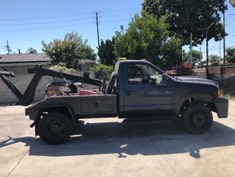 Ford F-450 Super Duty tow truck eagle claw Truck v10 gasoline