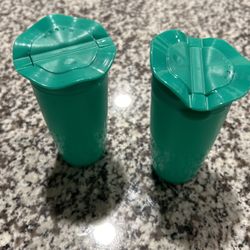Tupperware Sal And Pepper 