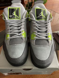 Air Jordan 4 Retro SE 'Neon 95 Size 9.5