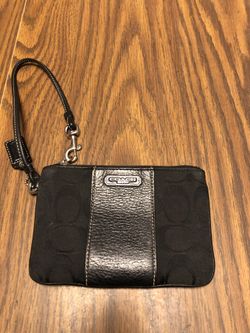 Small Coach wristlet