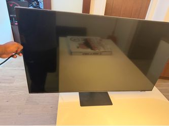 43” Samsung monitor/ No Remote