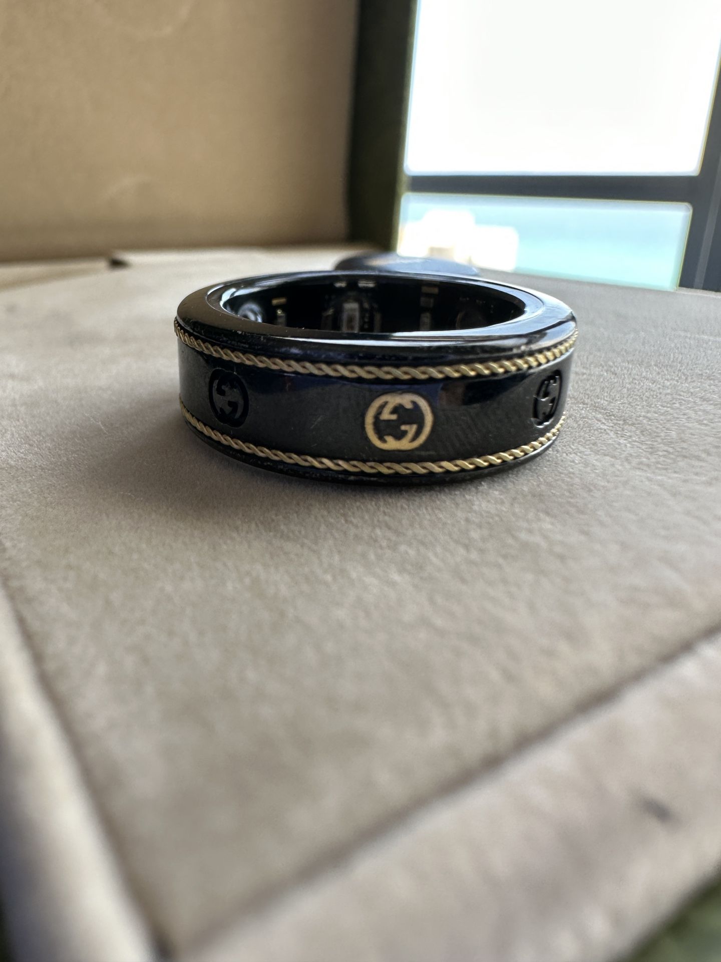 Gucci X Oura Ring Size 8 for Sale in Miami Beach, FL - OfferUp Gucci X Oura Ring Size 8 for Sale in Miami Beach, FL - OfferUp