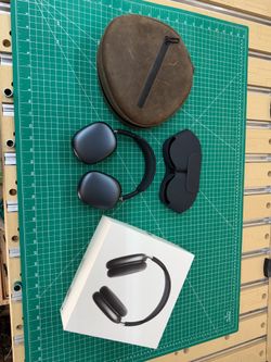 🚀 Apple AirPods Max Space Gray (USB-C) + WaterField Designs Leather Case + Original Box | Excellent Condition | Jamul Pickup