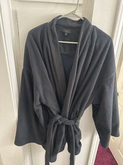 SKIMS Cozy Fleece Robe – Black (Excellent Condition)