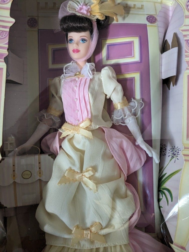 Collectable BARBIE/Avon.