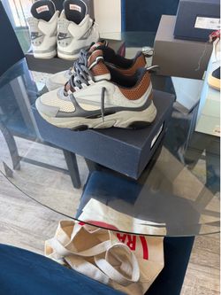 Dior b22 size 44
