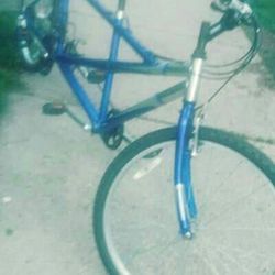 BICICLETA. DOBLE.  DE. ALUMINIO