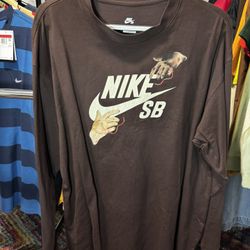 NWT NIKE SB MEN Large CITY OF LOVE LONG SLEEVE SHIRT BROWN NEW