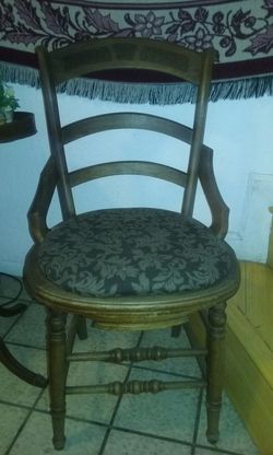 2 Antique chairs