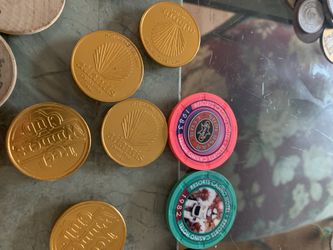 Novelty tokens from 70s