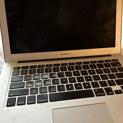 Macbook Air (2017) 