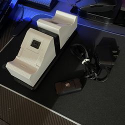 Xbox One Controller: Charging Stand (White)