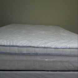 Queen Size New Thick pillow Top Bed Can Deliver