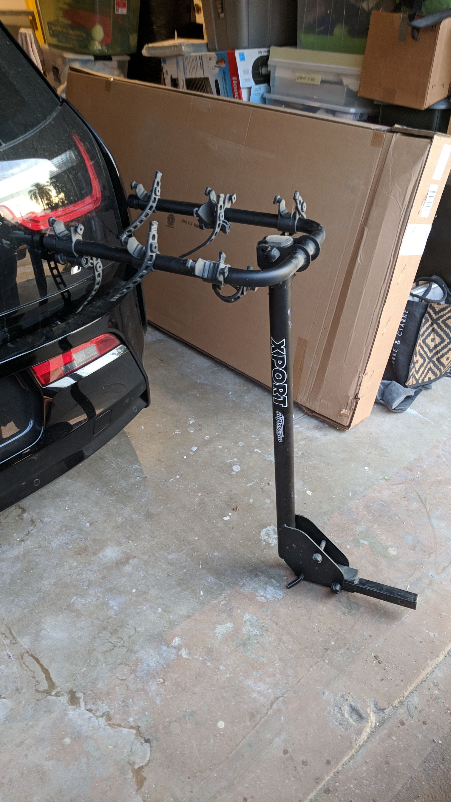 3-bike carrier rack with hitch ; never used ; $199 new