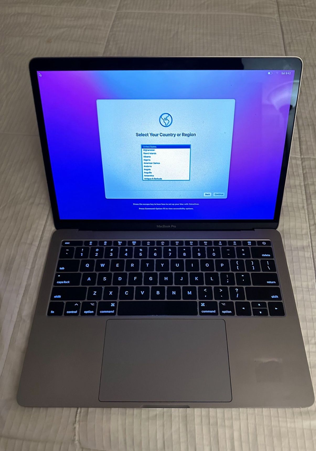 2017 13inch MacBook I5 8gb Ram 256gb HD