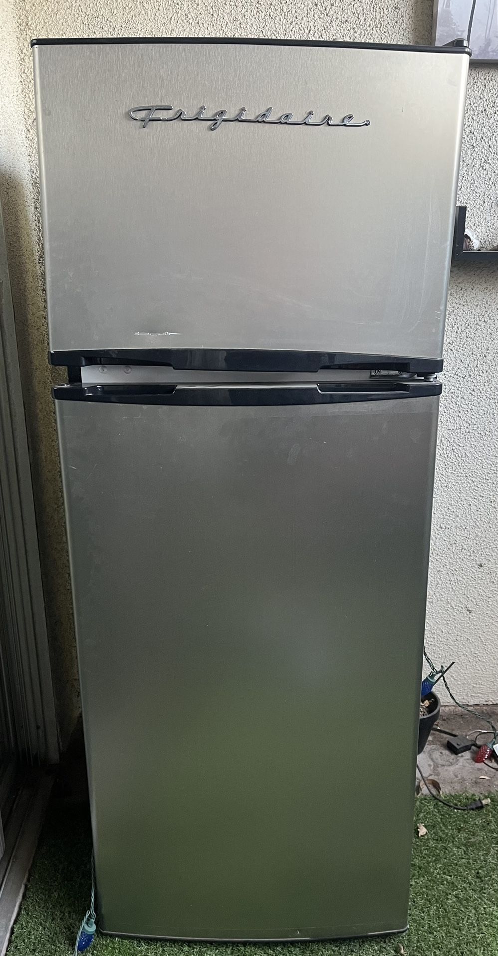 Frigidaire Refrigerator And Freezer