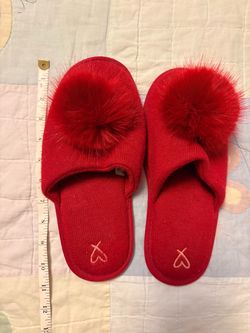 Vintage VS pom pom slippers