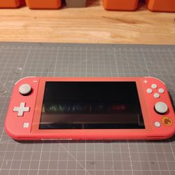 Nintendo Switch Light Animal Crossing Edition