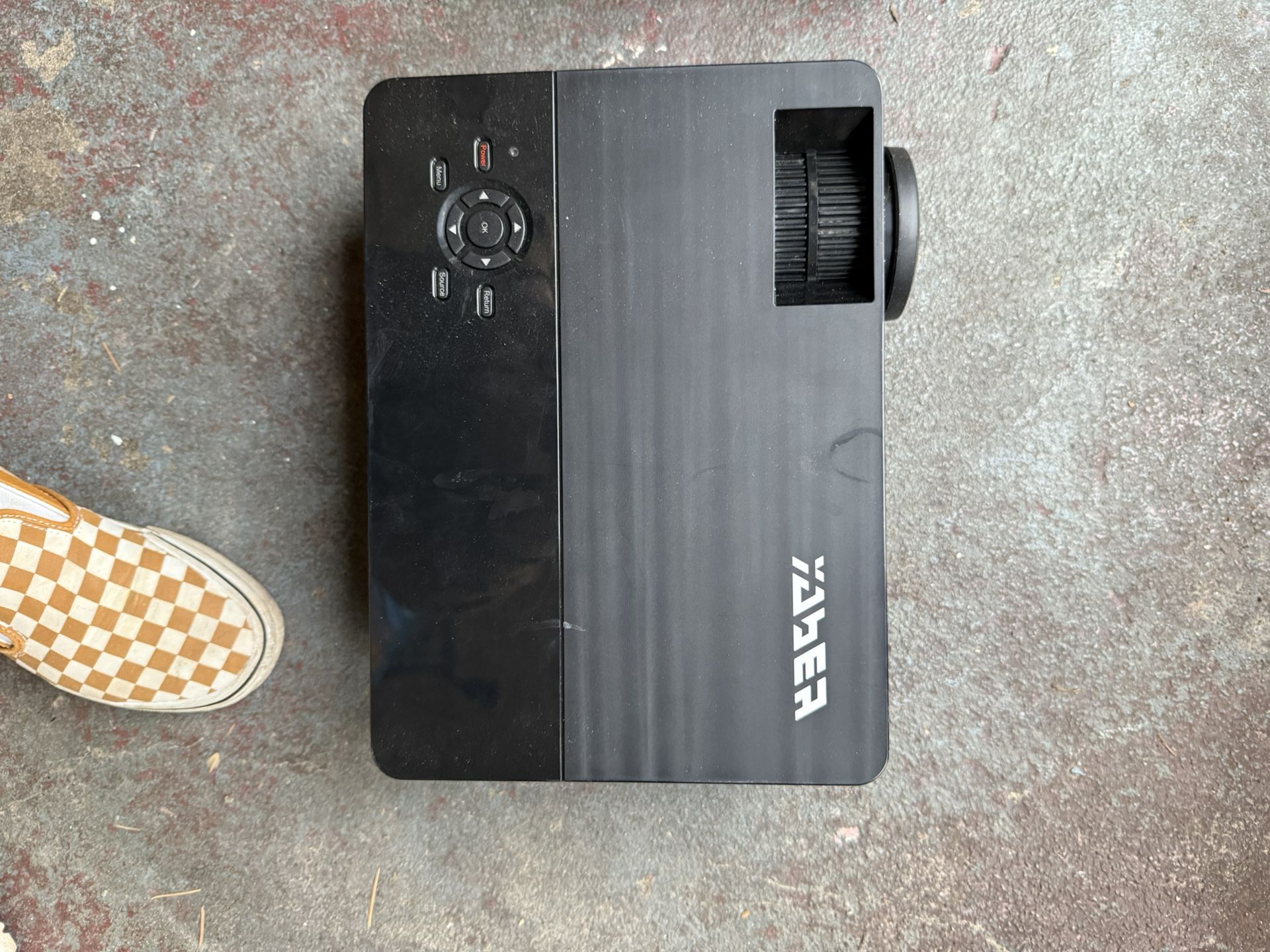 Yaber Projector 