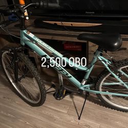 Huffy bike 2,500 OBO  (contact info removed)