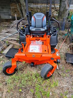 Kubota Z242 residential 48 inch zero turn