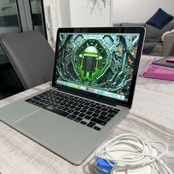 MacBook Pro 13.3” Retina/ 2.7GHz Intel i5/ 16gb ram/ 256gbSSD/MacOS Monterey/ Gpu Iris / New 🔋!
