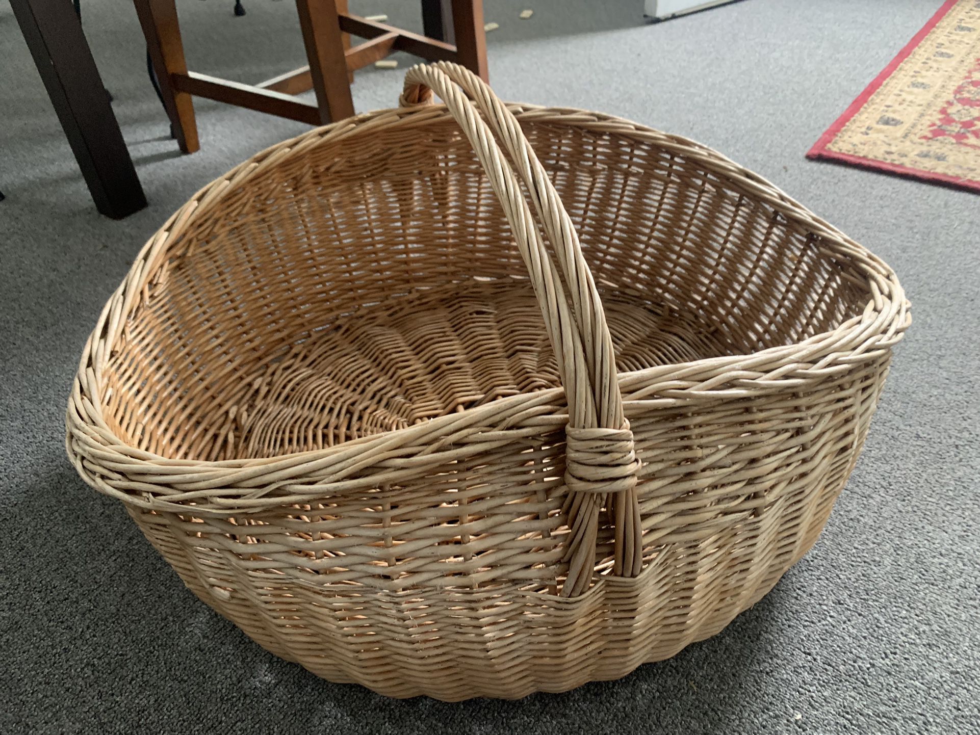 Large Basket With handle 