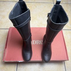 Andrea Boots Black Size 6.5