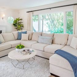 U-shaped upholstered modular sectional sofa