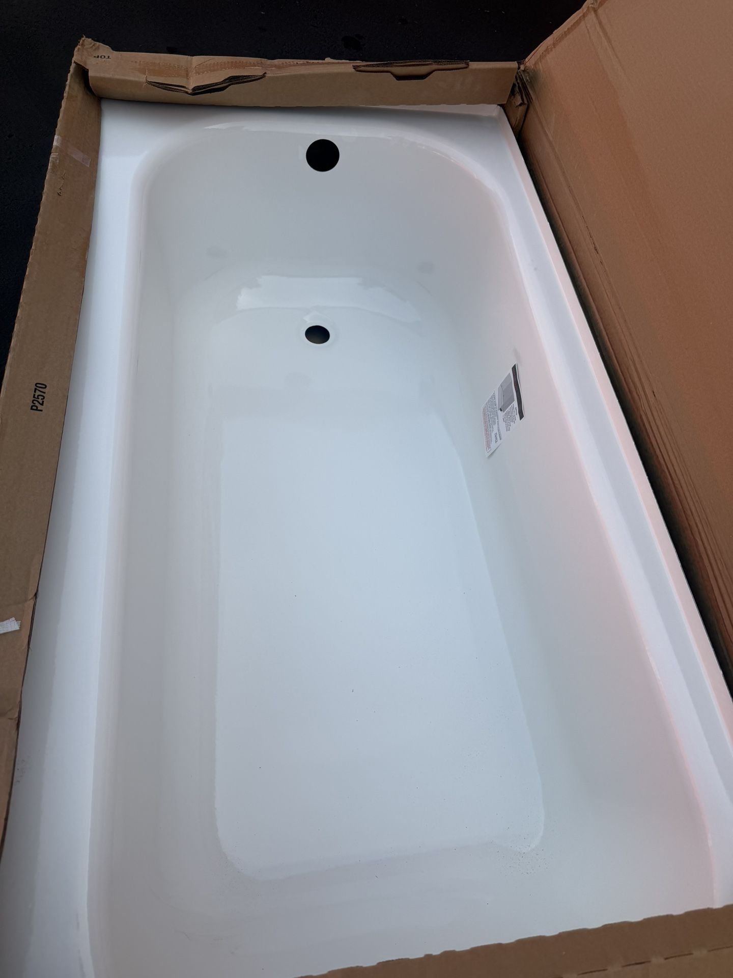 Bootz Industries Maui 60 in. x 30 in. Alcove Soaking Bathtub with Left Drain in White