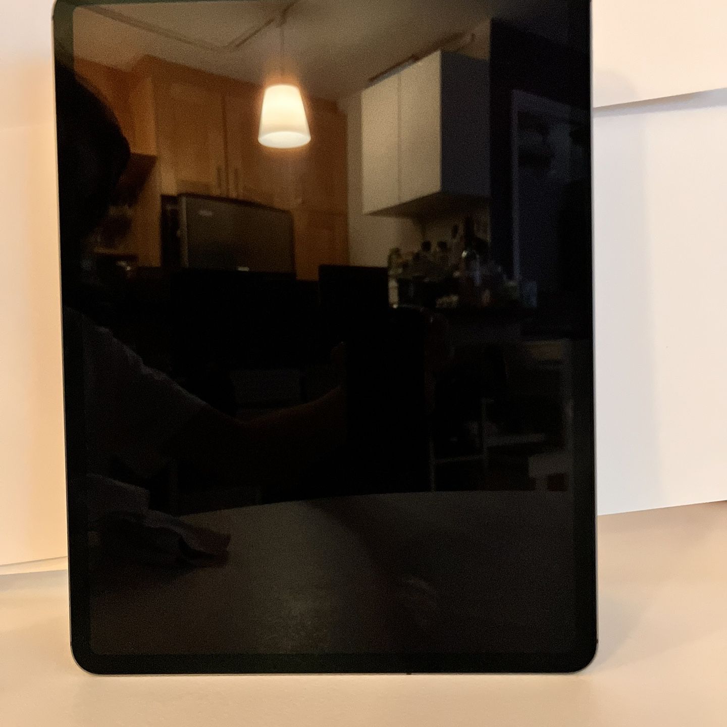 iPad Pro 2020 128gb Space Grey With Logitech Slim Folio Case