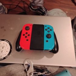 Nintendo Switch Remotes An Charger
