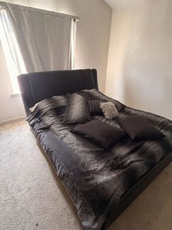 Queen size leather bed frame (Need gone asap !!)