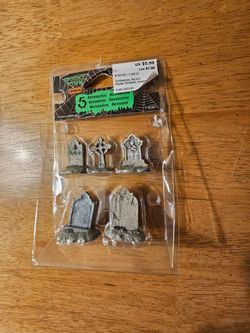 Halloween Spooky Town Tombstones #34105