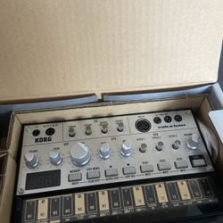 Korg Volca Bass