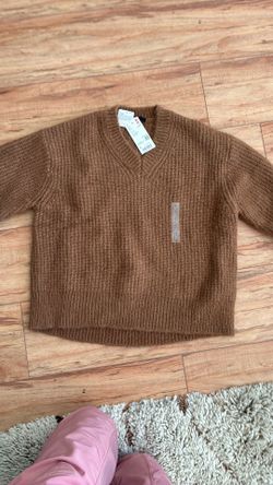New UNIQLO Women Fluffy Sweater