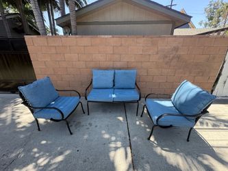 Patio Set With Cushions