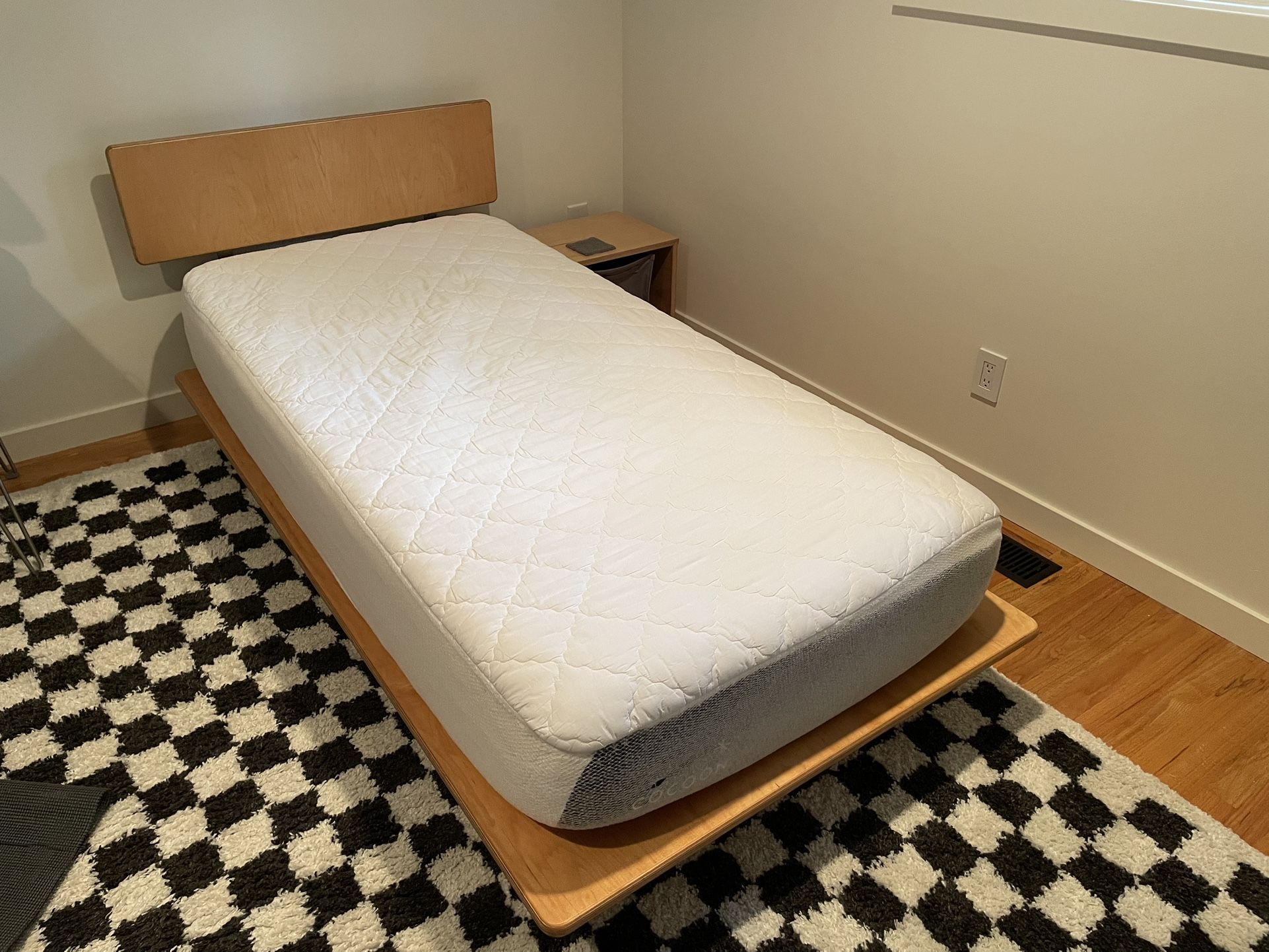 Case Study Style Twin Bed