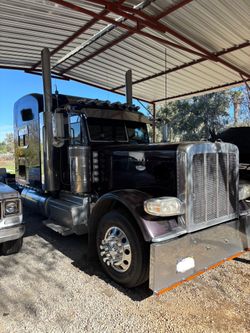 2012 Peterbuilt Semi