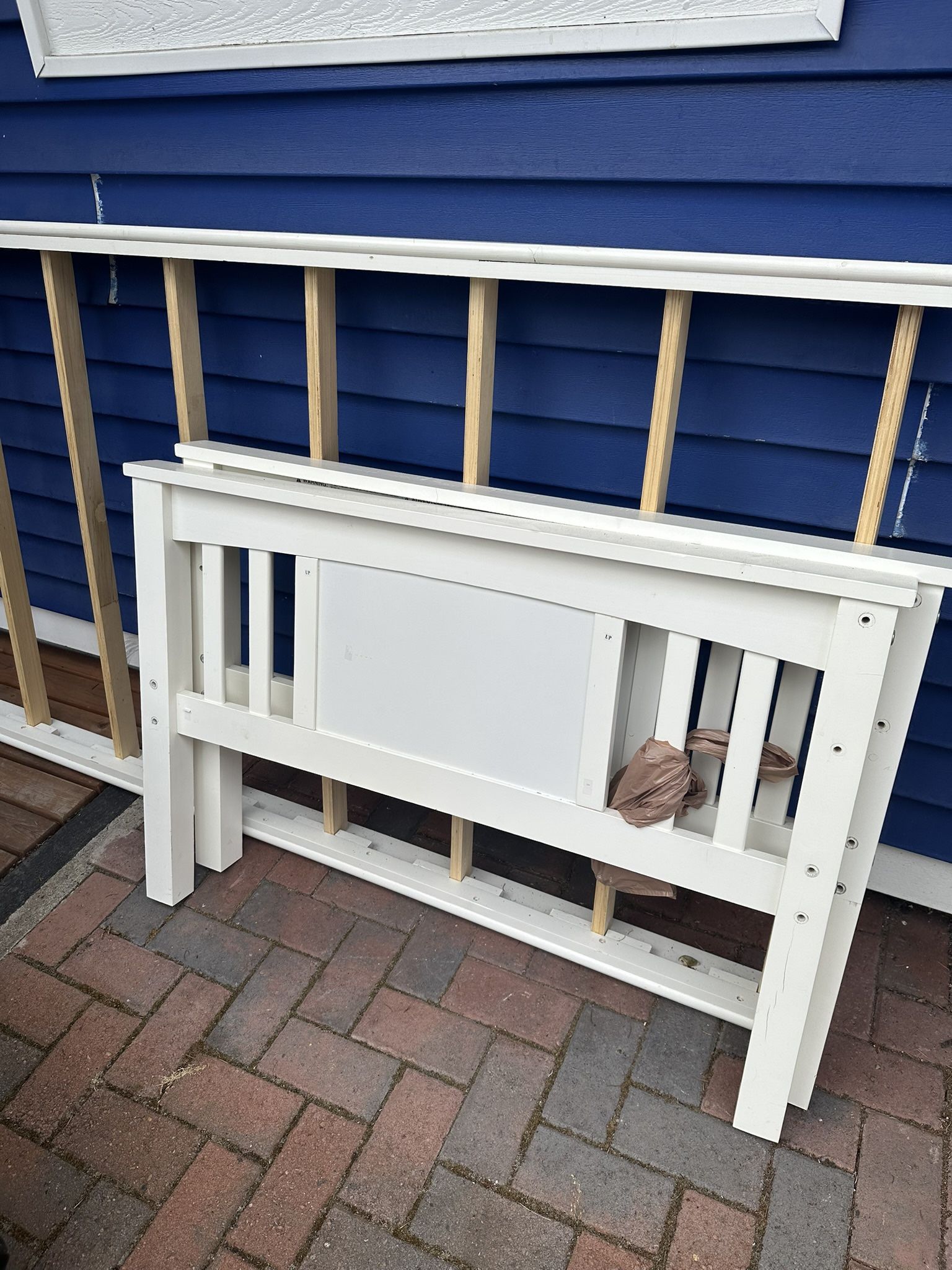 Twin Bed