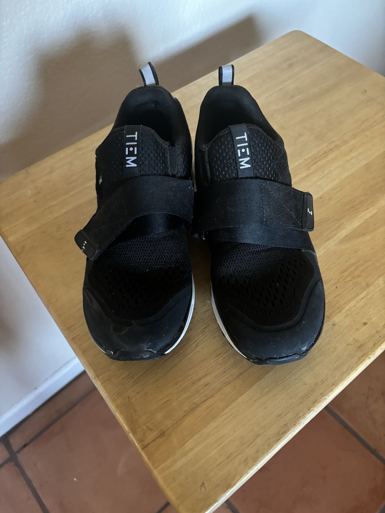 Slipstream Black cycling shoes